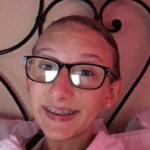 Meet your Posher, Lilah